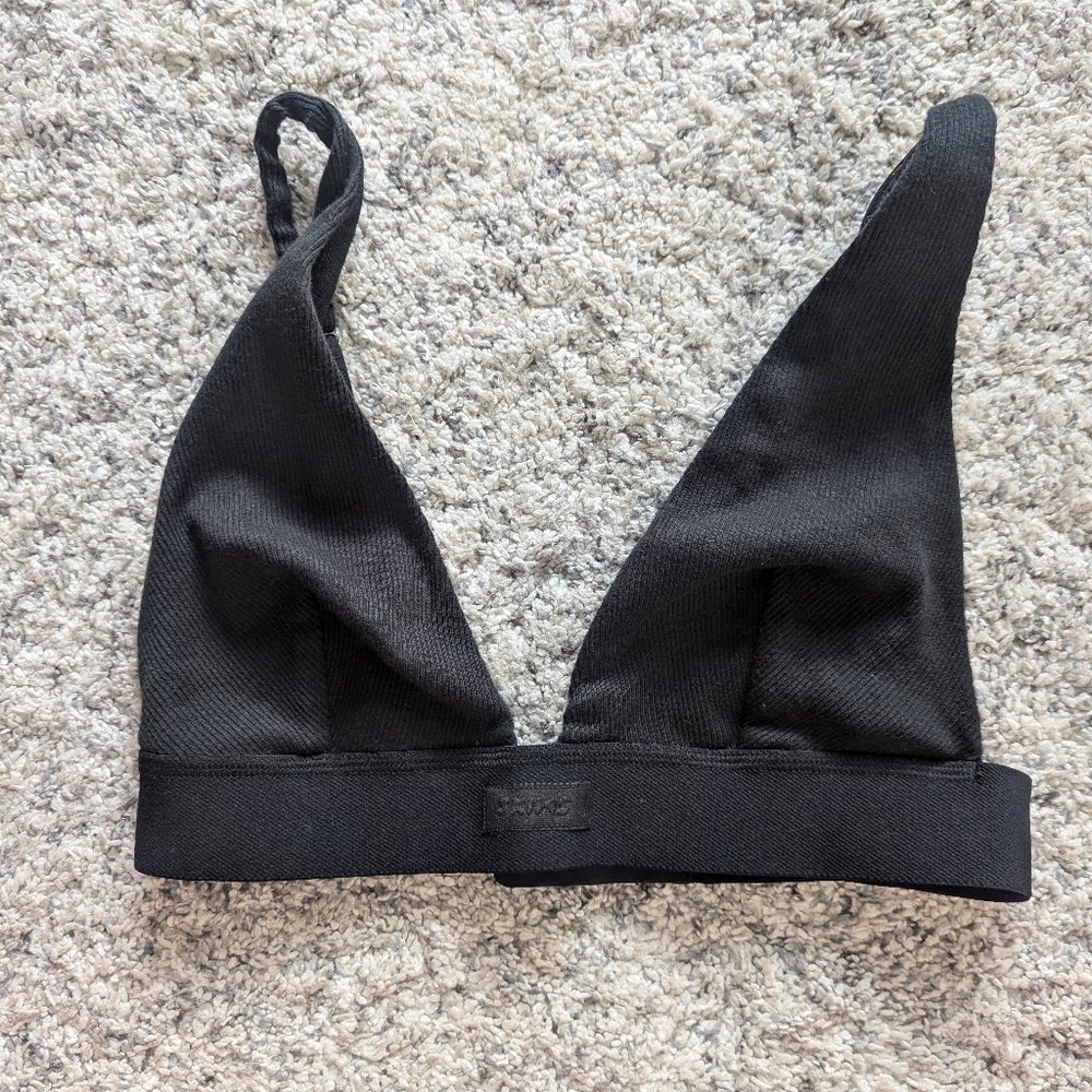 SKIMS Black Triangle Plunge Bra